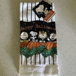 Peanuts Snoopy Halloween Kitchen Towels
